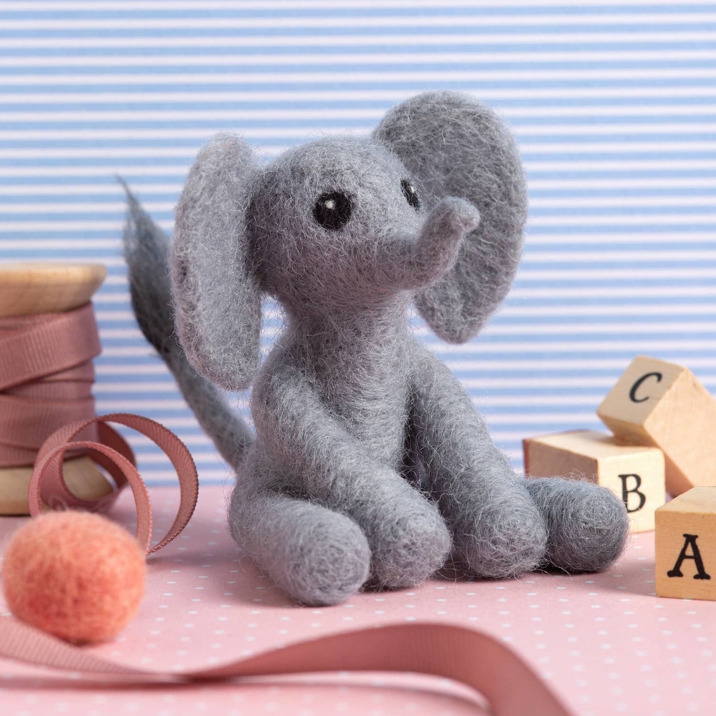 Baby elephant mini needle felting kit