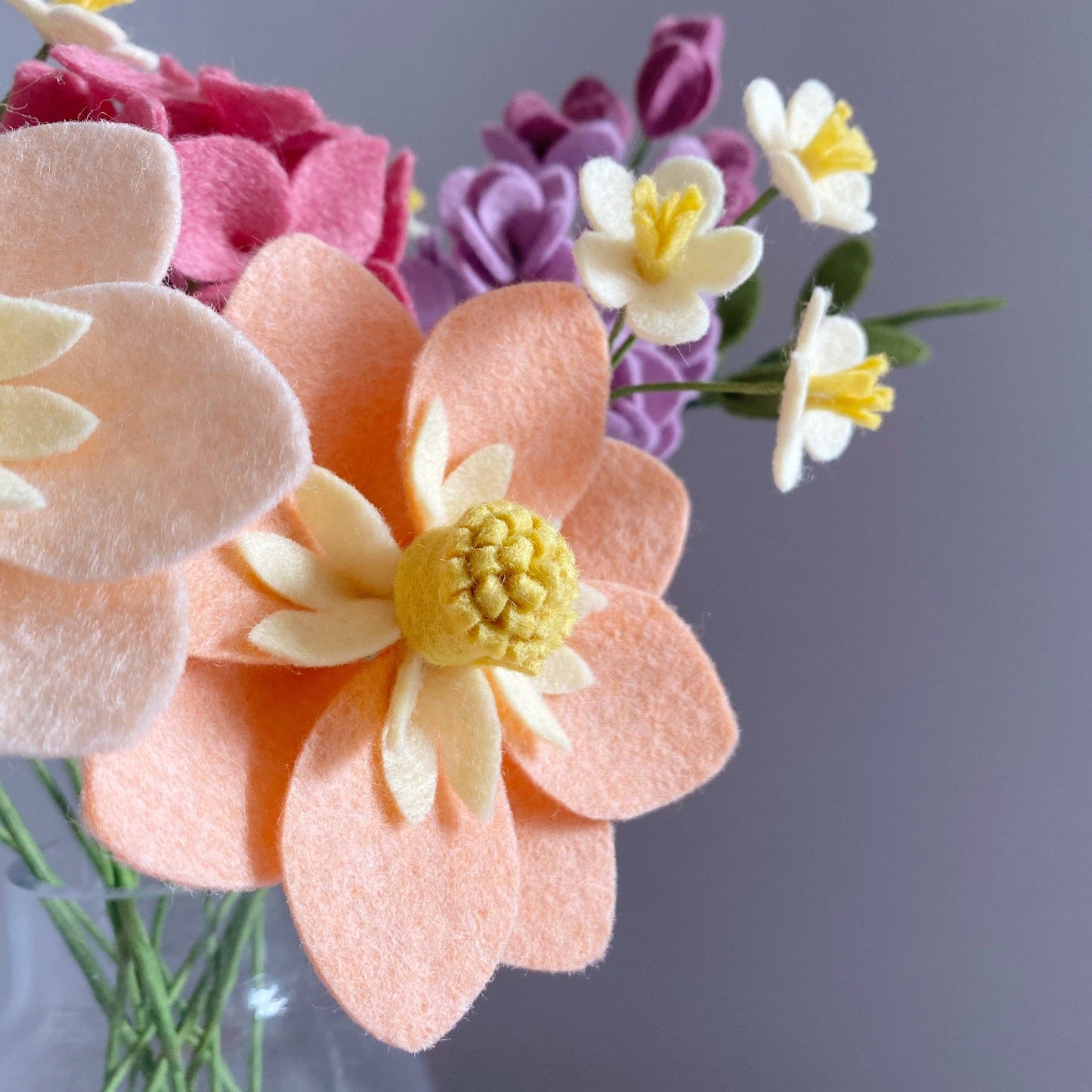 Blissful blooms bouquet felt flower craft kit