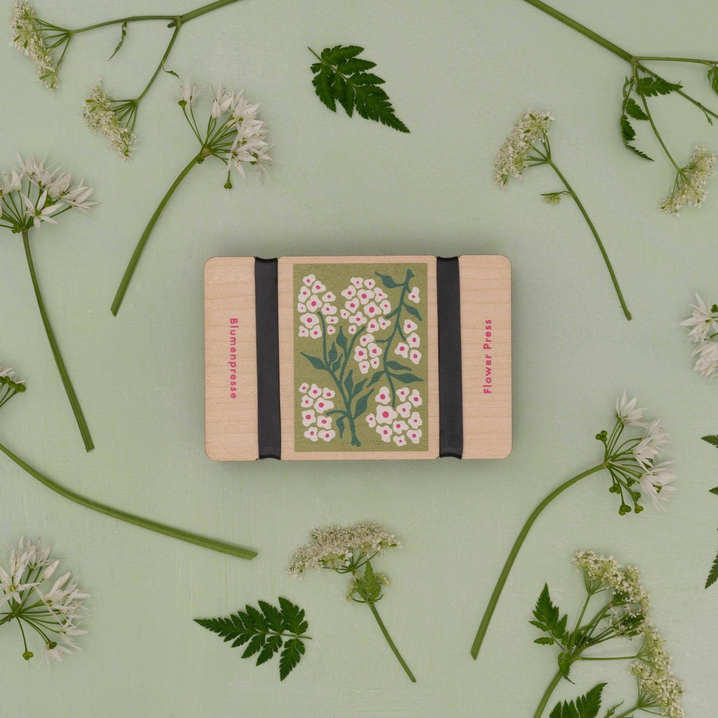Green & white forget-me-not pocket flower press