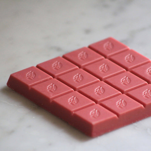 Raspberries & Cream - white chocolate bar with raspberries