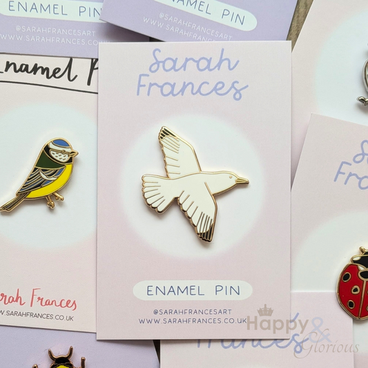 Seagull enamel pin badge