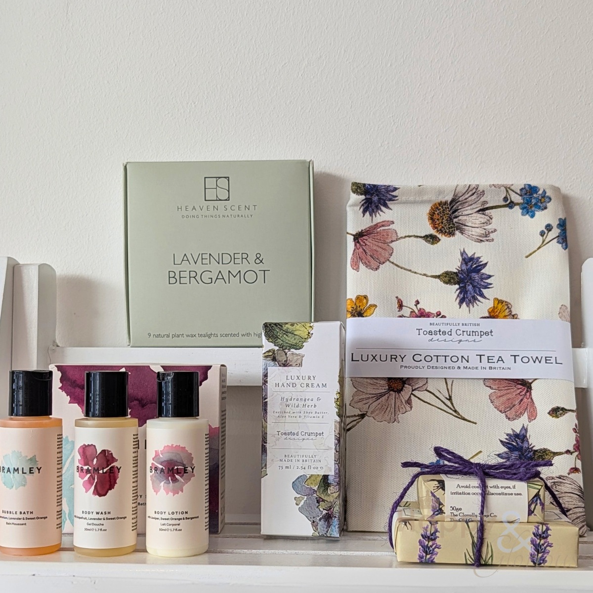 The quarterly gift drawer subscription box