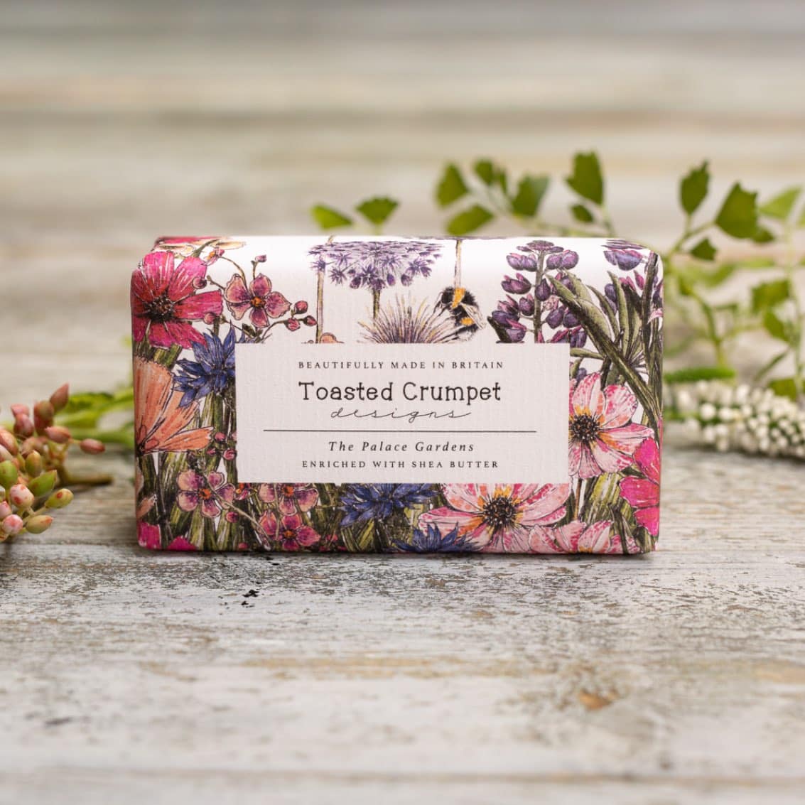 The Palace Gardens floral soap