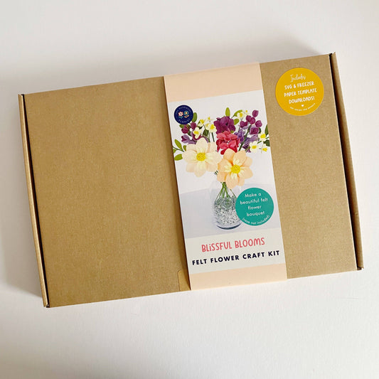 Blissful blooms bouquet felt flower craft kit