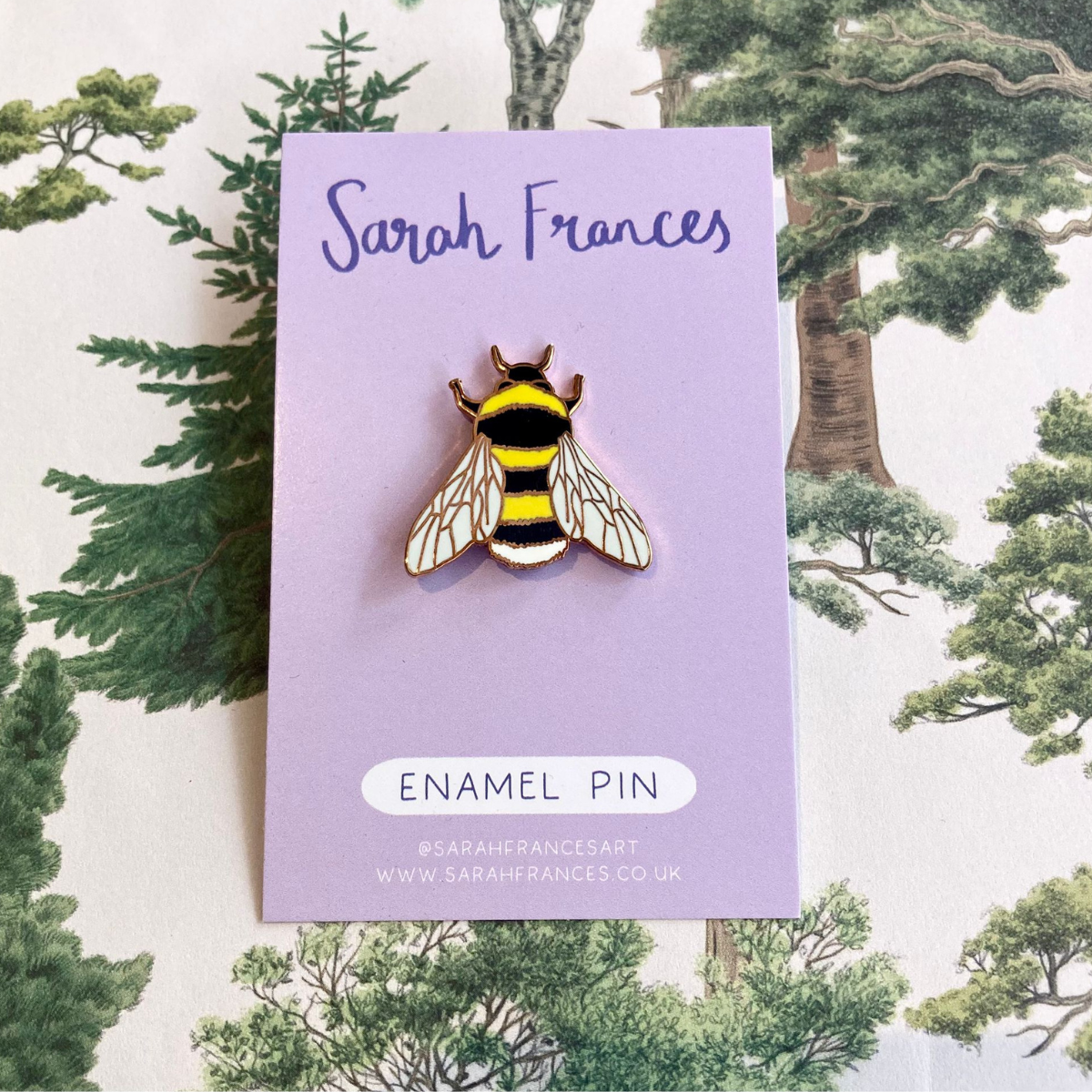 Bee enamel pin badge