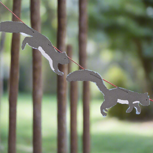 Jolly paper bunting - Cheeky squirrels