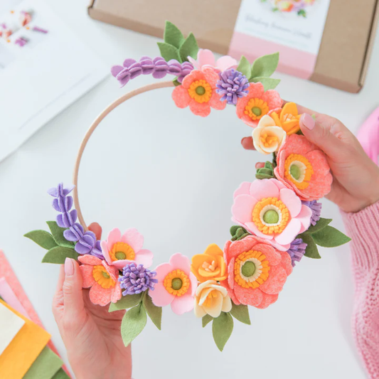 Blushing Anemone felt flower wreath craft kit