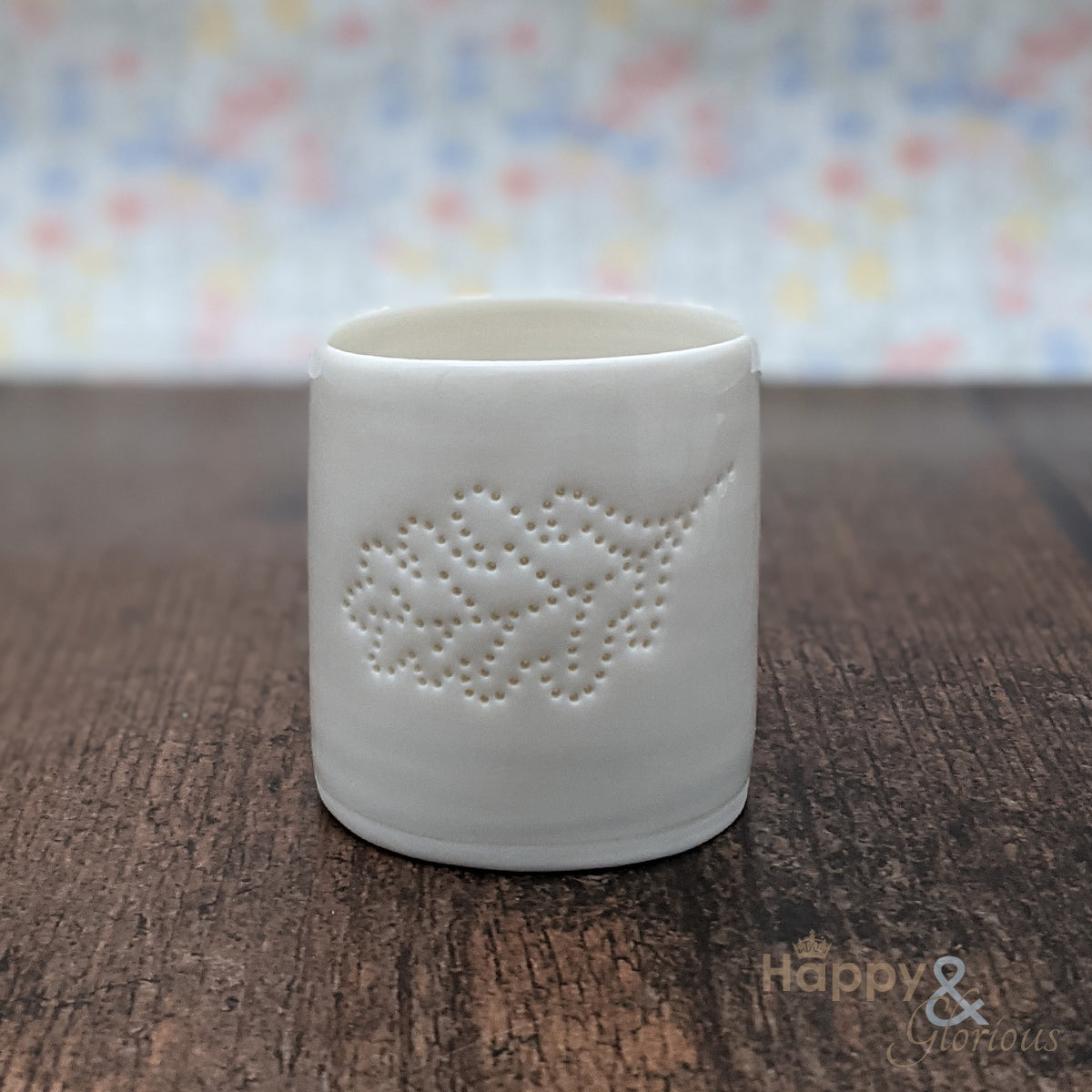 Porcelain oak leaf tealight candle holder by Luna Lighting