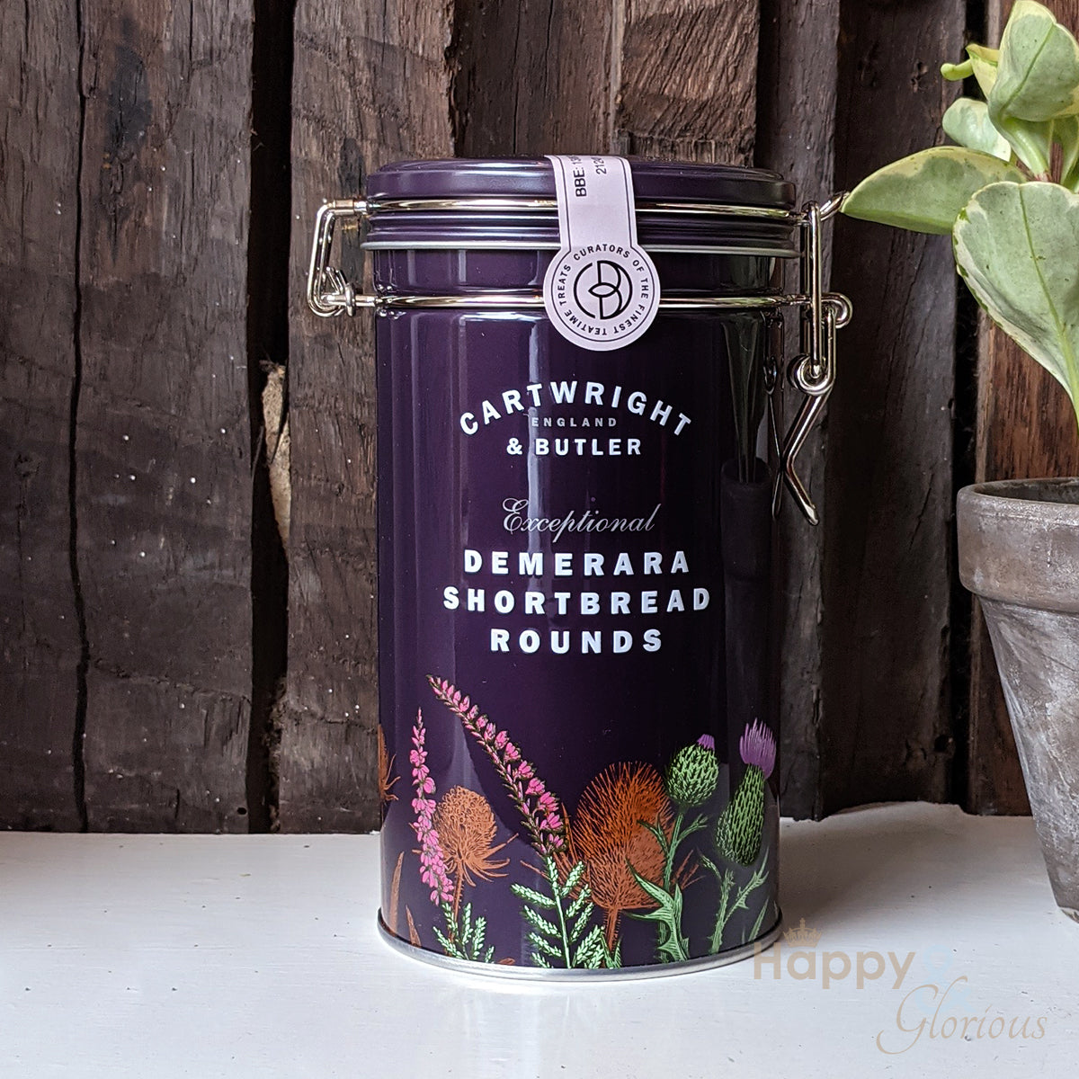 Demerara shortbread biscuits in vintage style tin