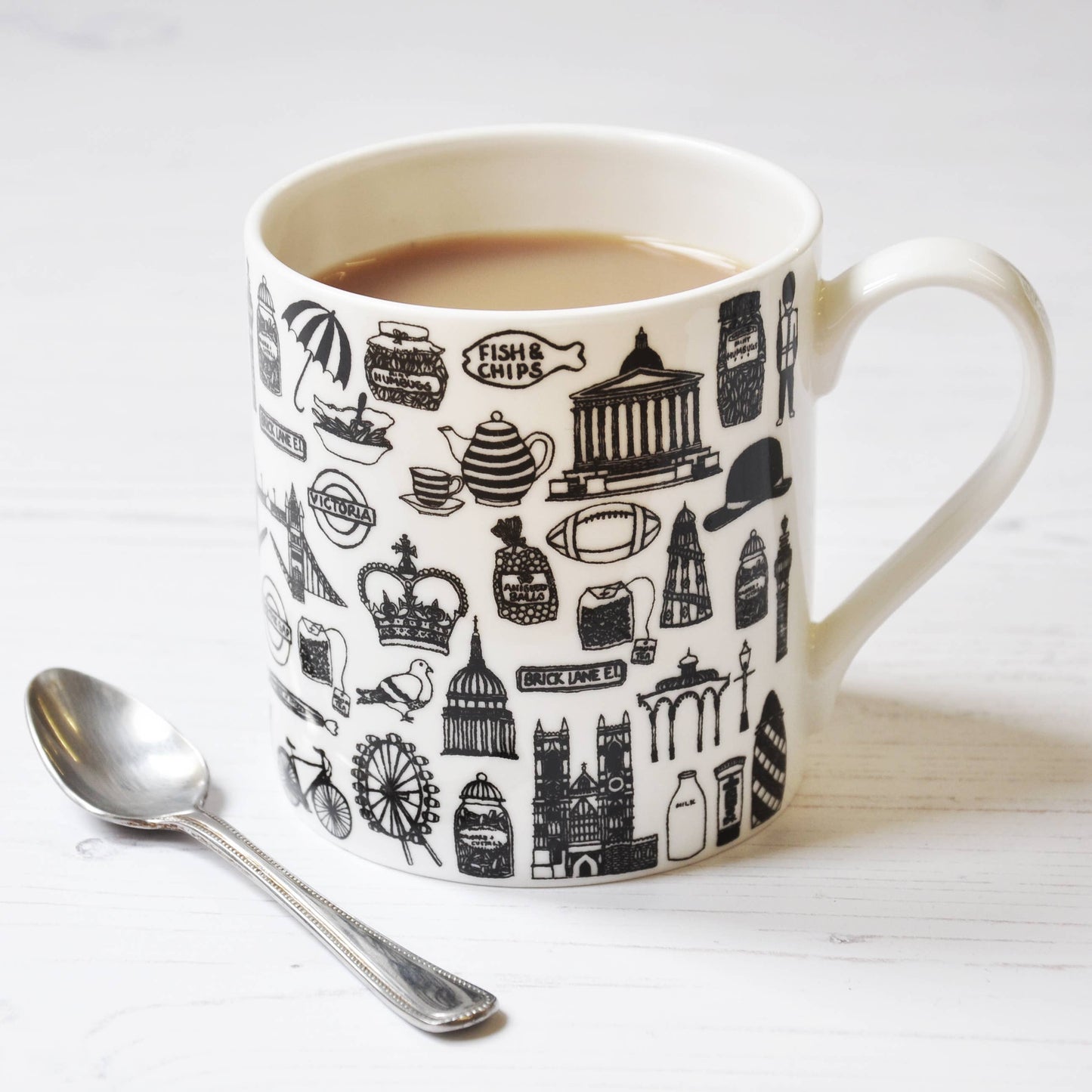 British icons black & white mug