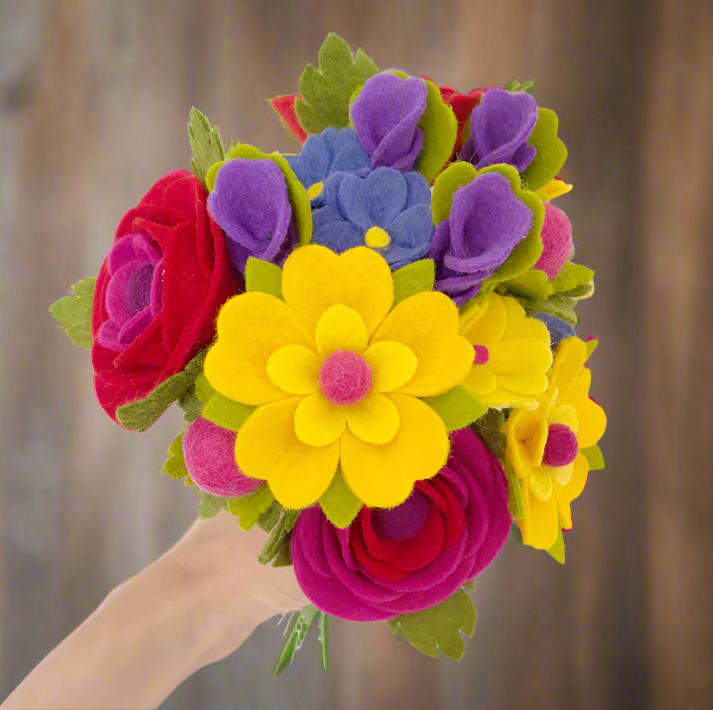 All That Blossoms felt flower bouquet craft kit