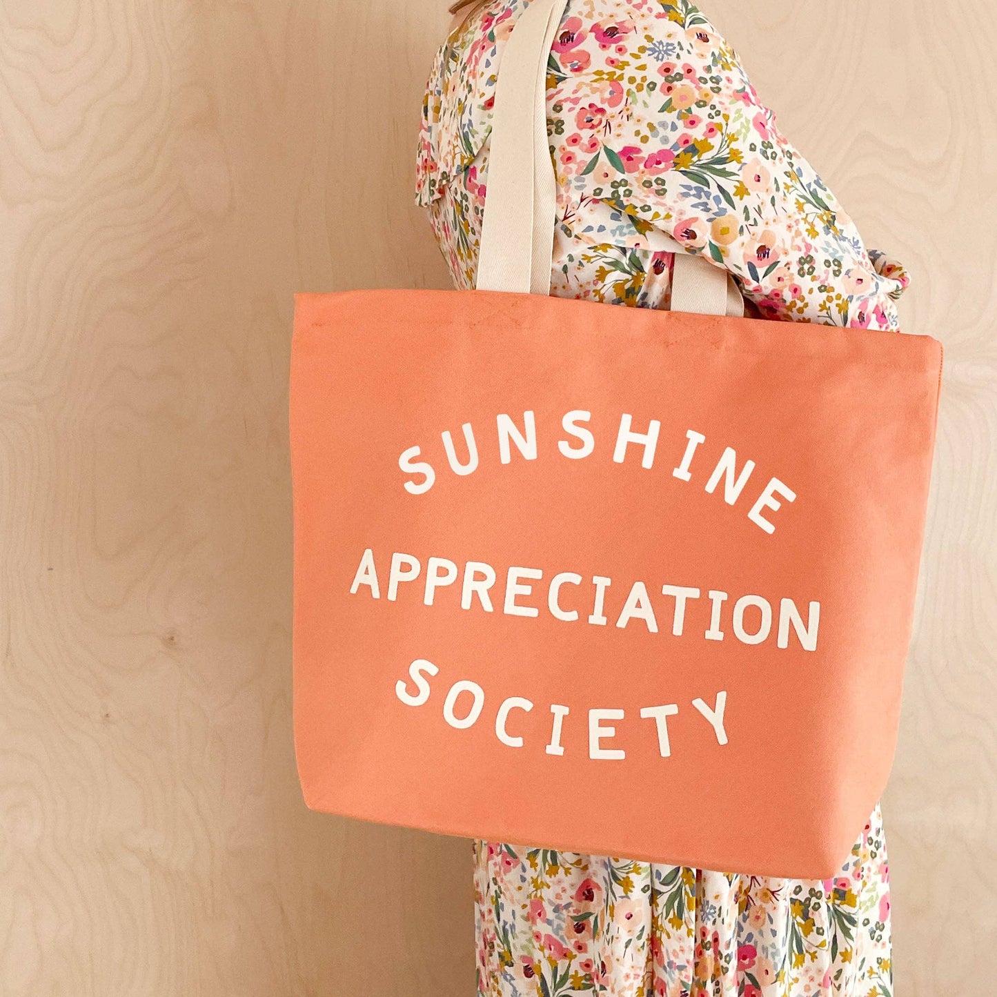 Peach sunshine appreciation society tote bag