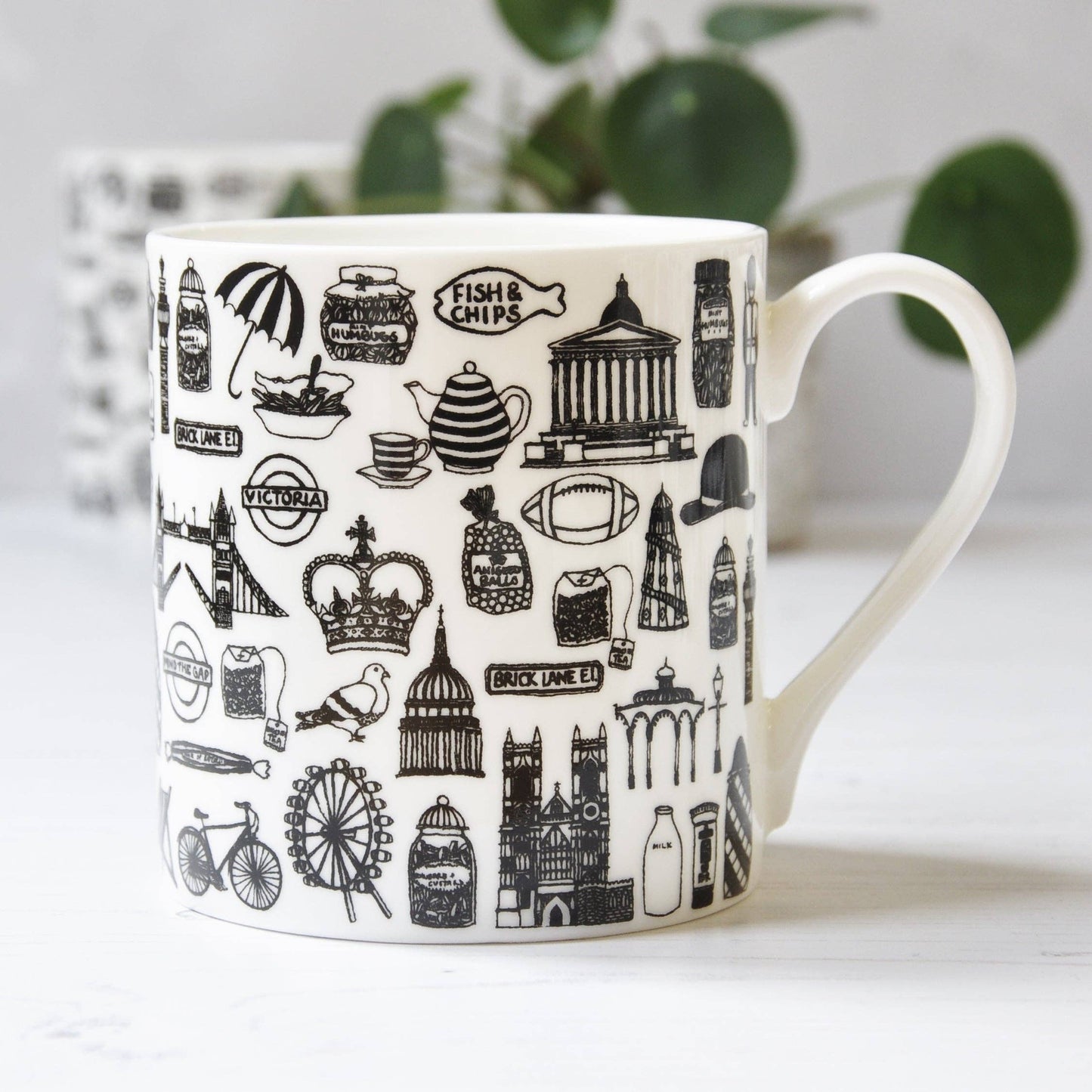 British icons black & white mug