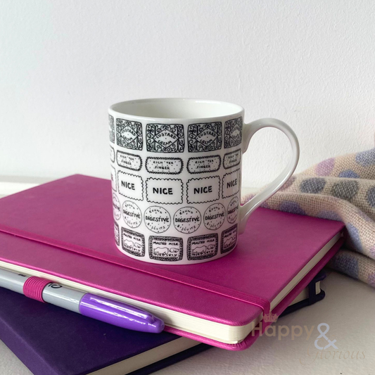Biscuits black & white mug
