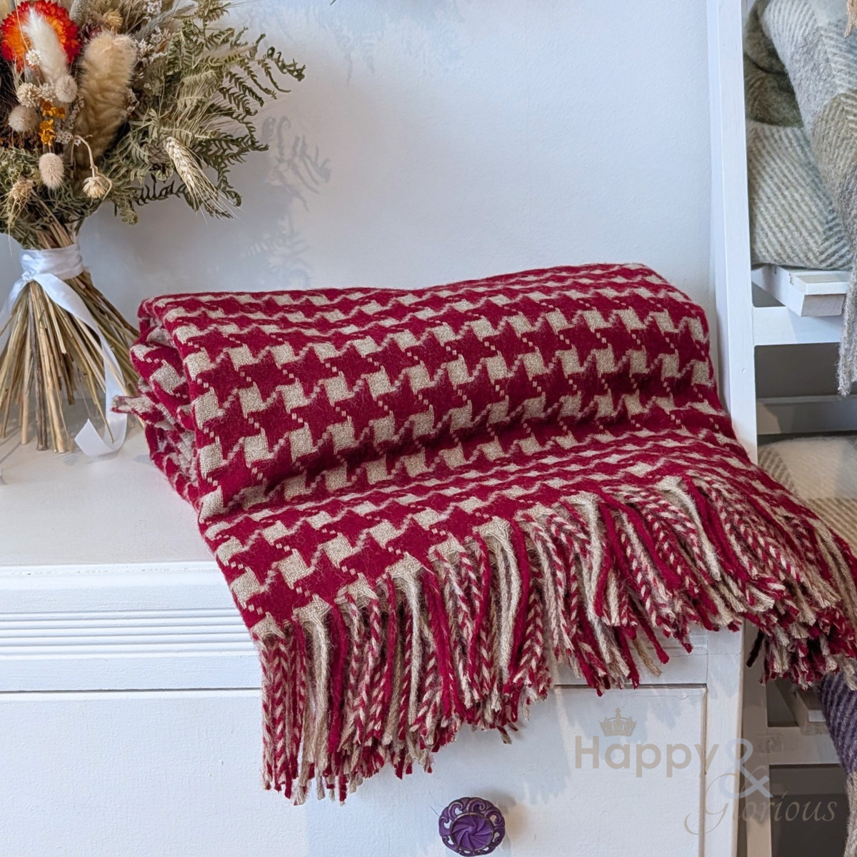 Red star pure wool throw from Bronte by Moon