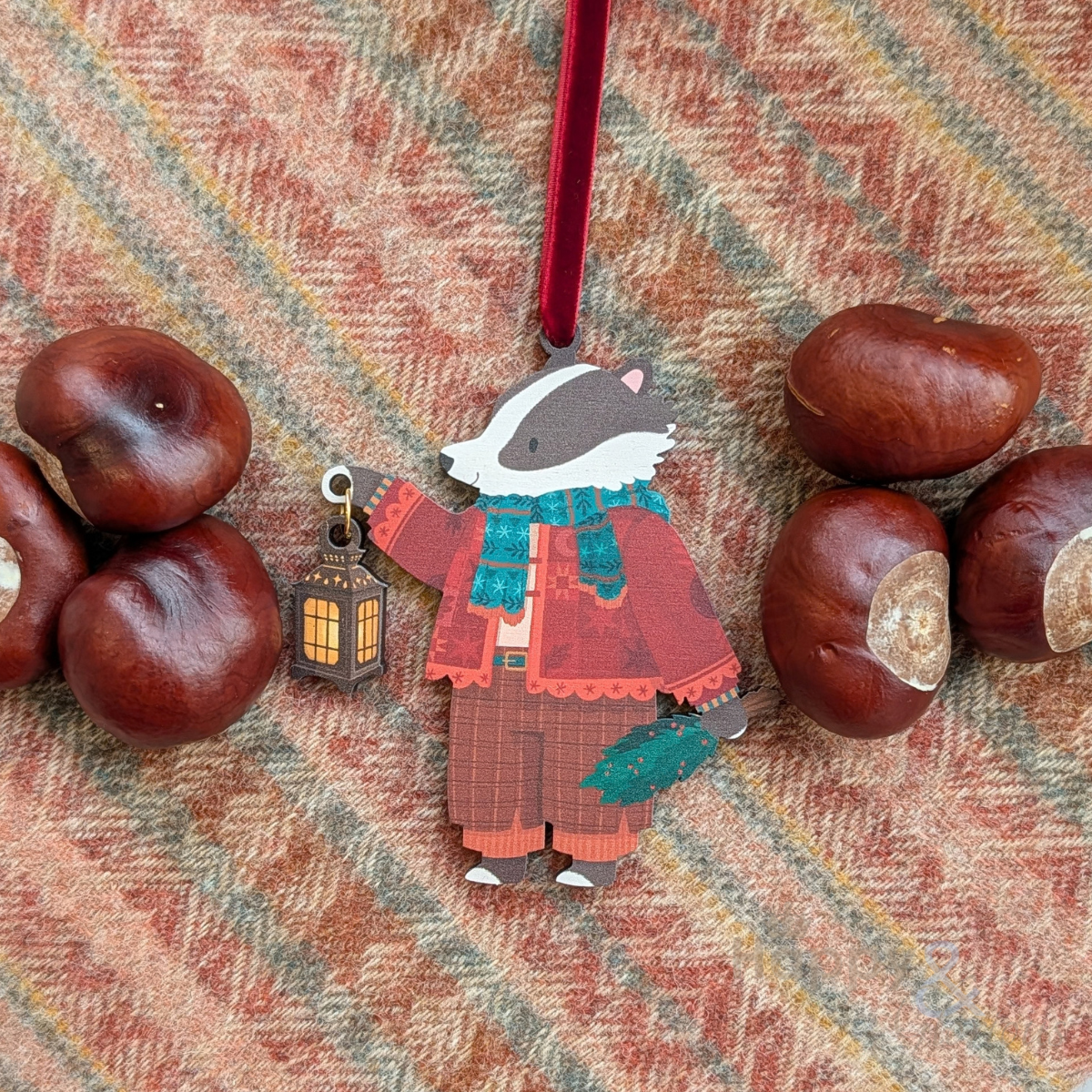 Folk animals Christmas decoration