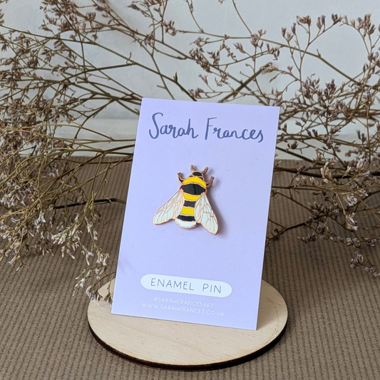 Bee enamel pin badge