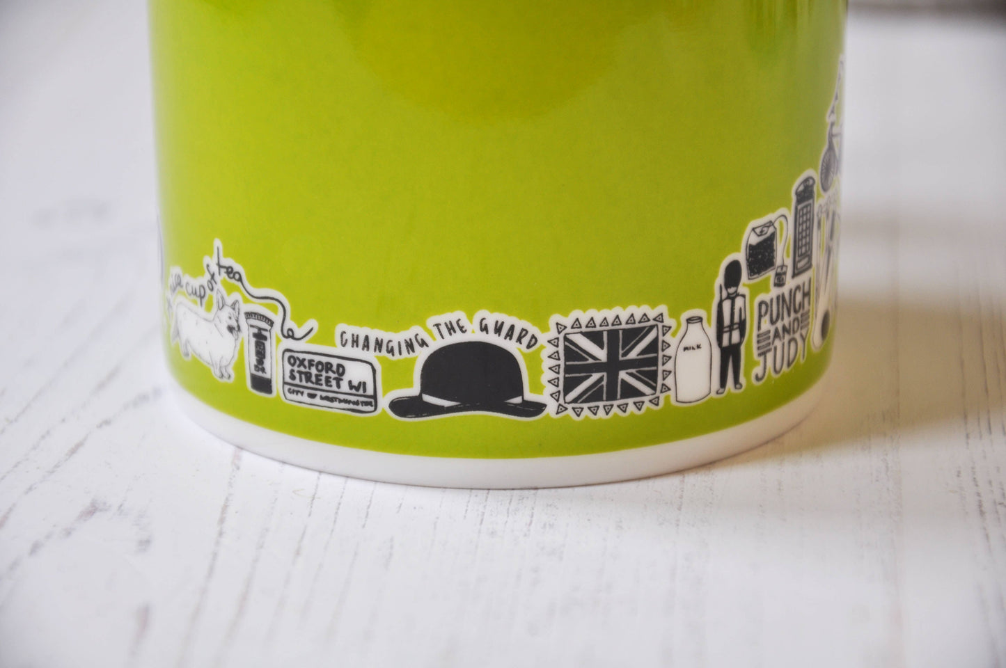 British icons lime green mug