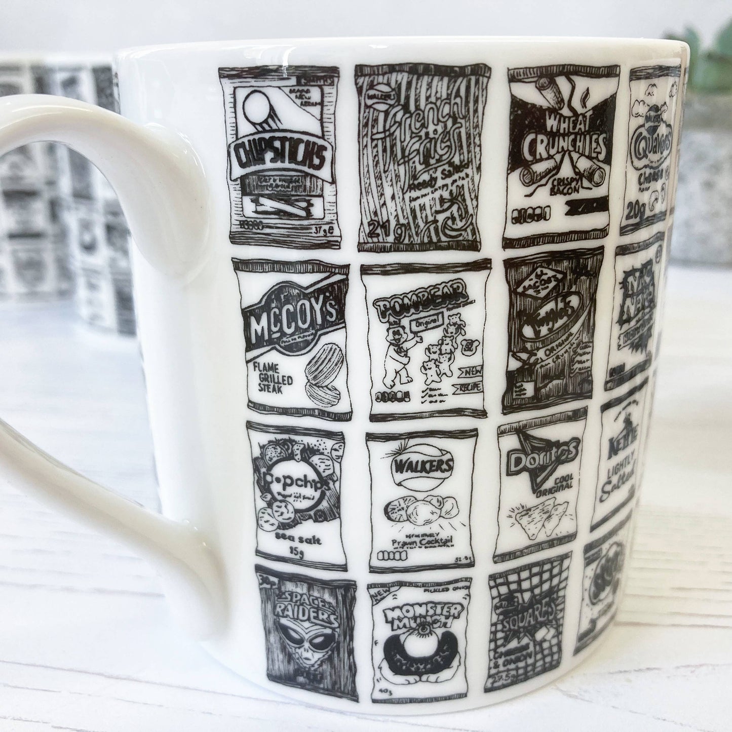 Crisp packets black & white mug