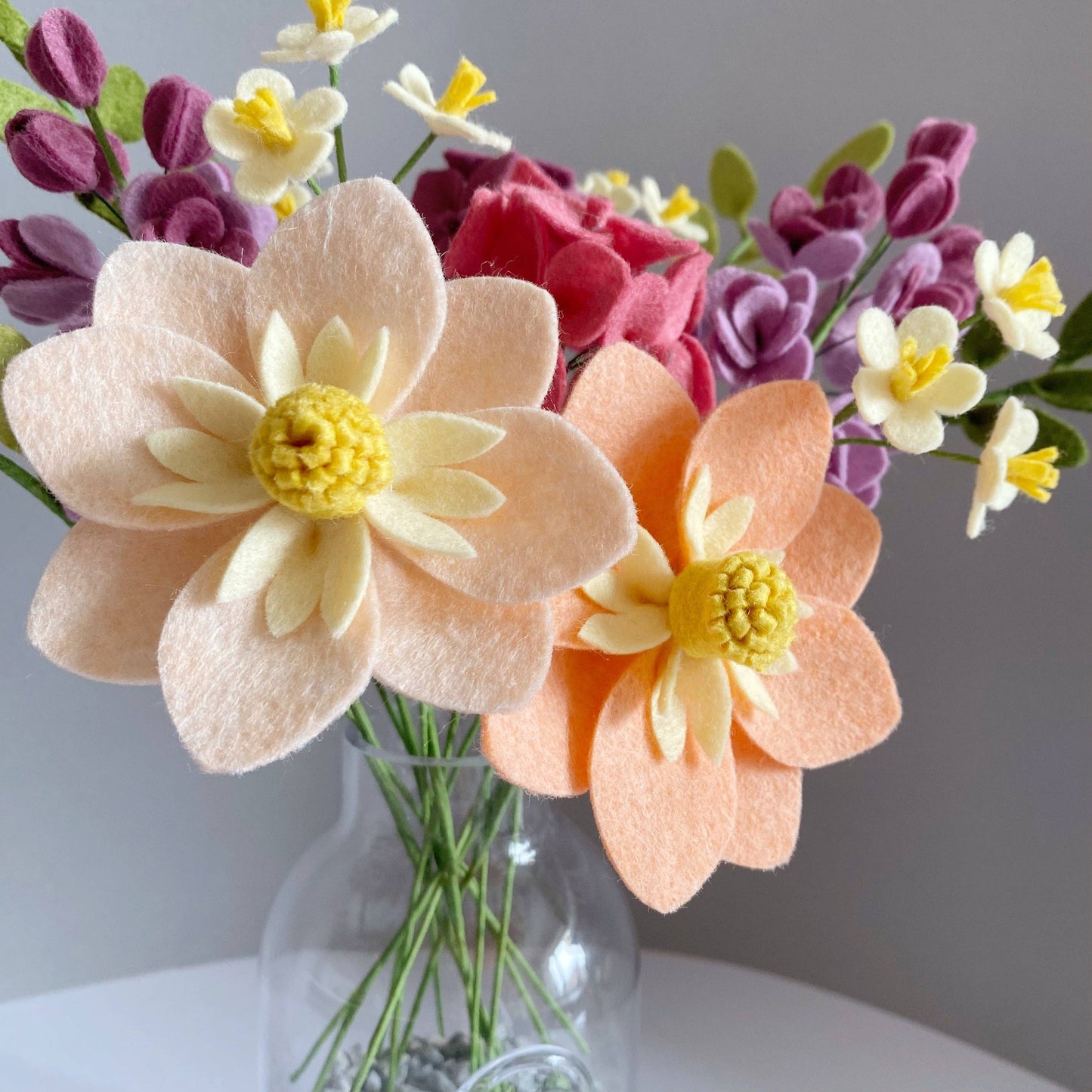 Blissful blooms bouquet felt flower craft kit