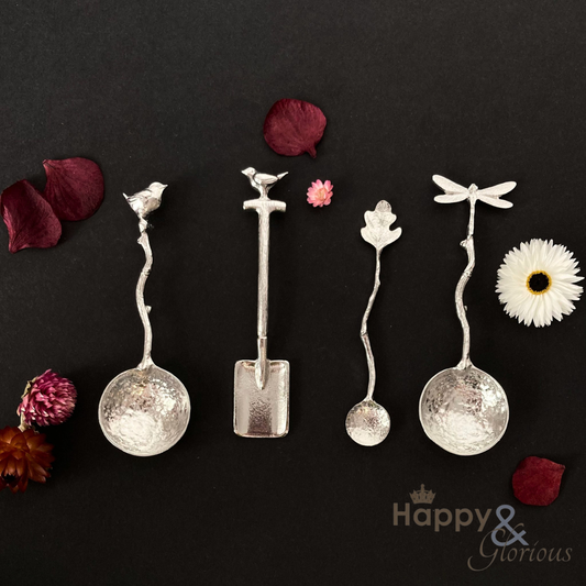 Pewter robin on a spade sugar spoon