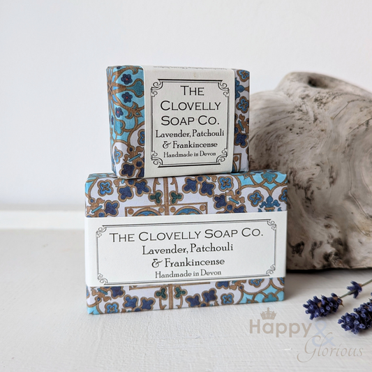 Clovelly lavender, frankincense & patchouli essential oil soap