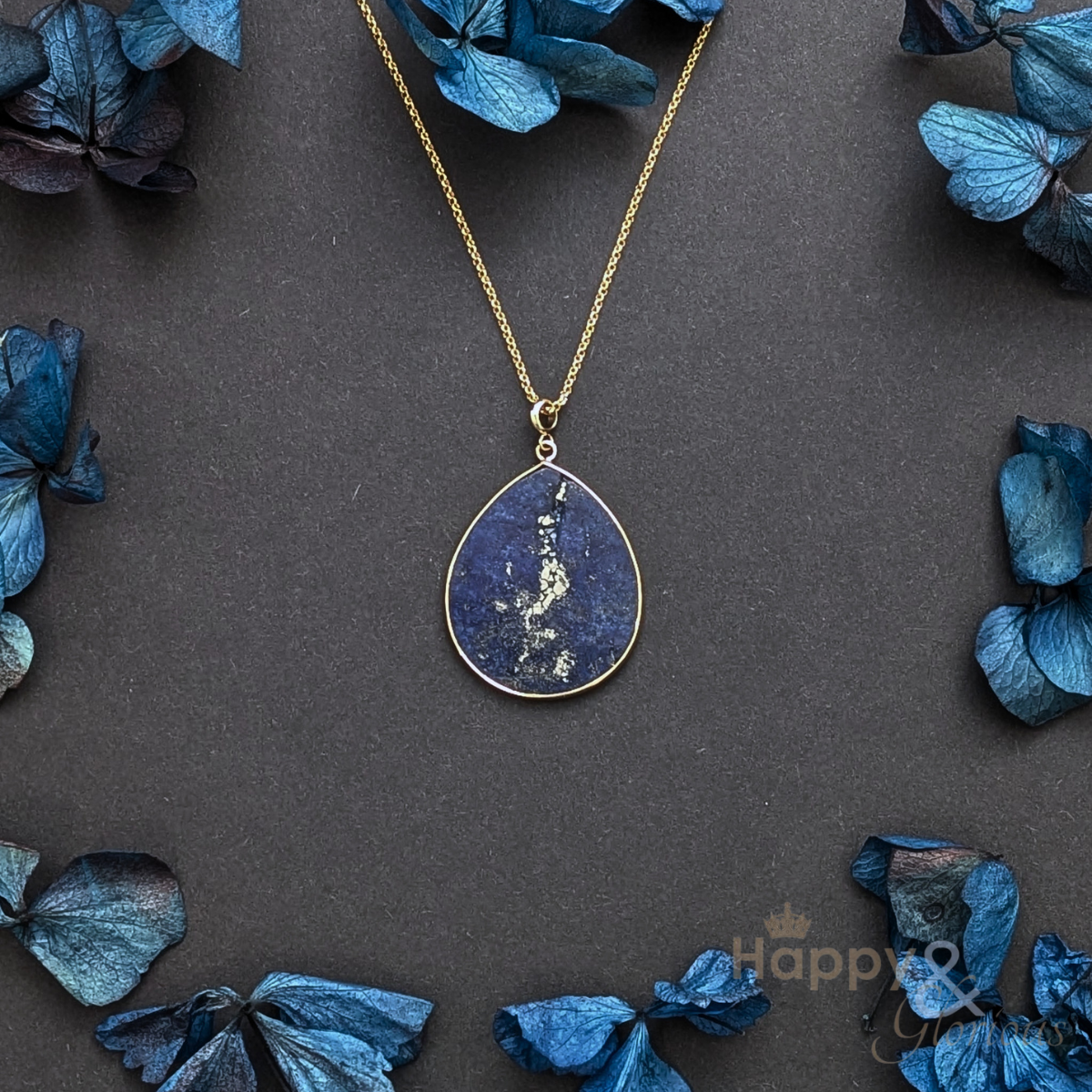 Lapis lazuli disc gold plated necklace