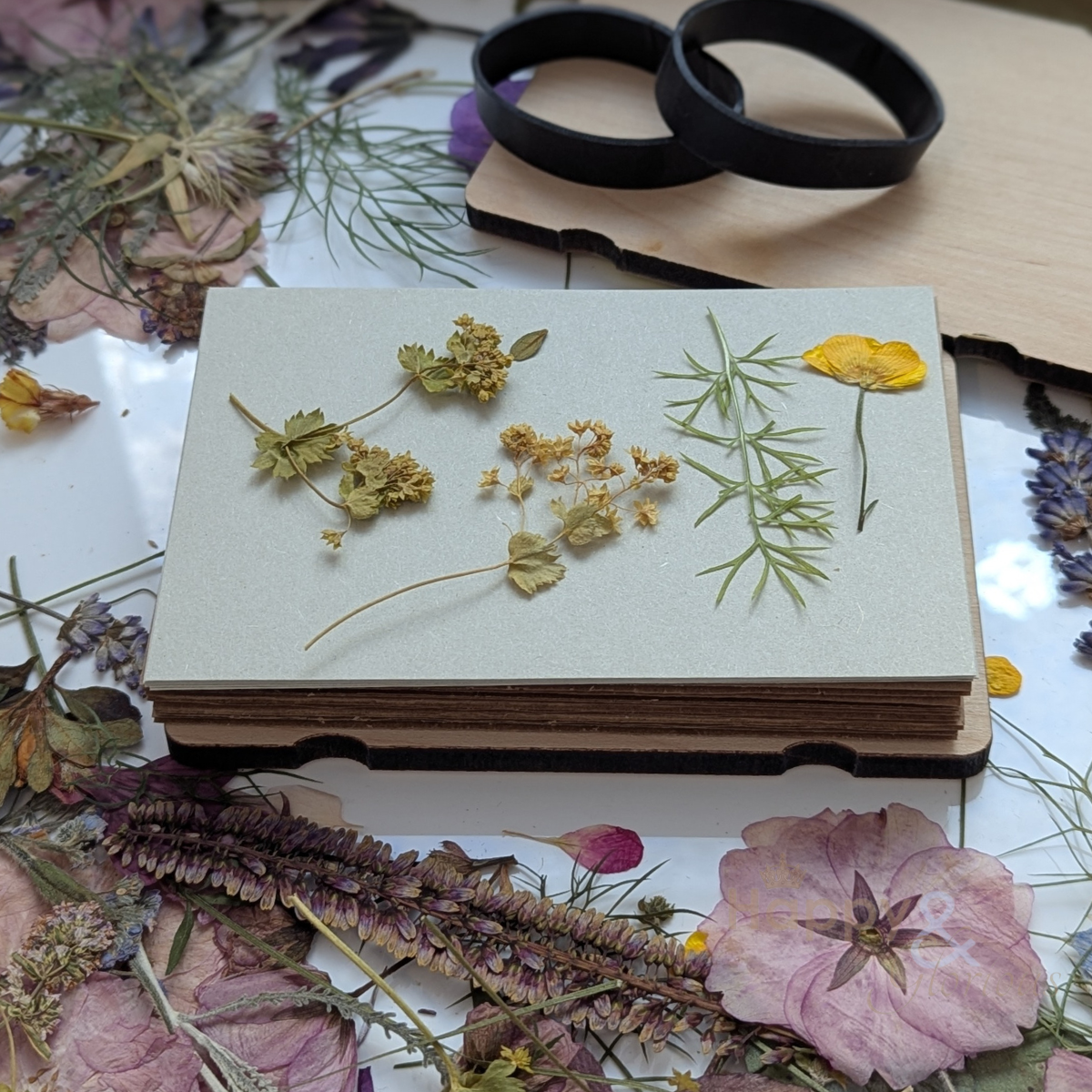 Vintage buttercup pocket flower press