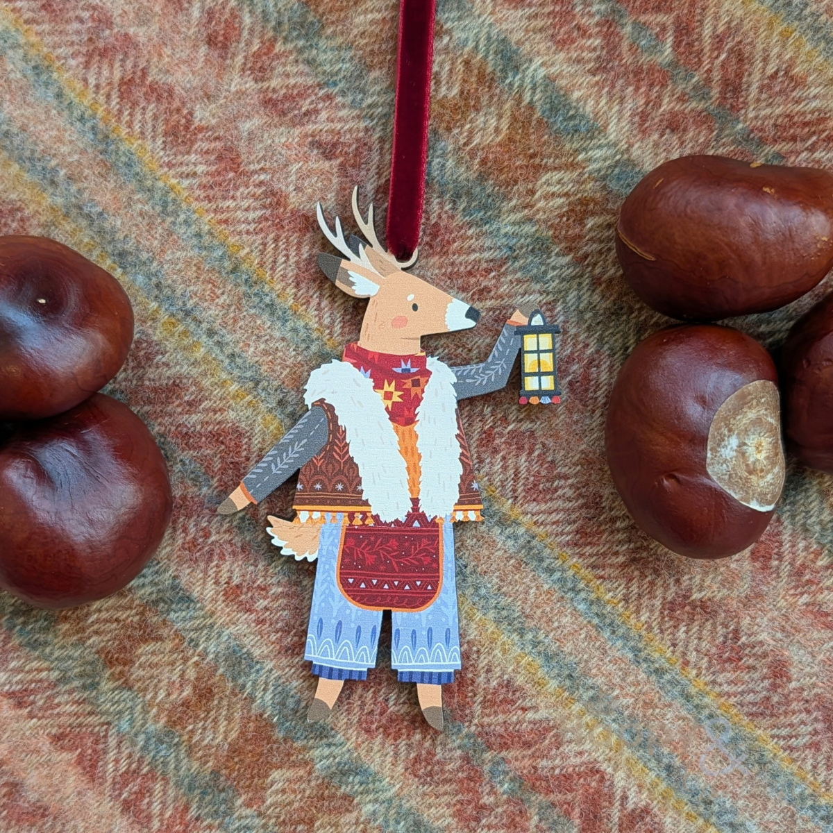 Folk animals Christmas decoration