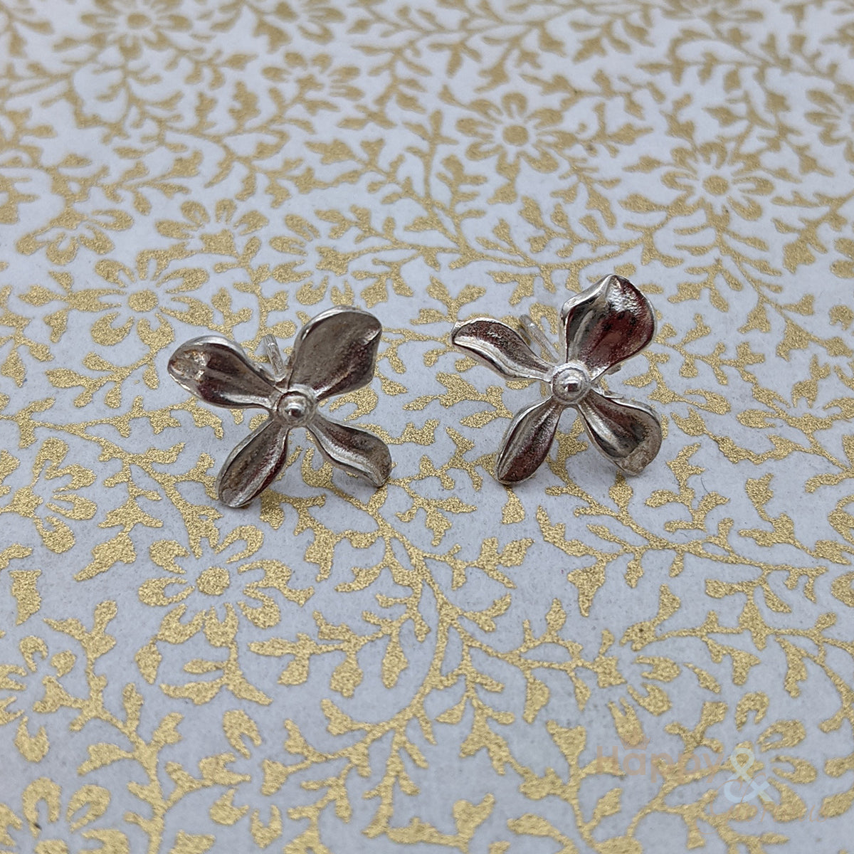 Sterling silver hydrangea flower stud earrings