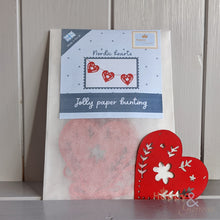 Jolly paper bunting - red Nordic hearts
